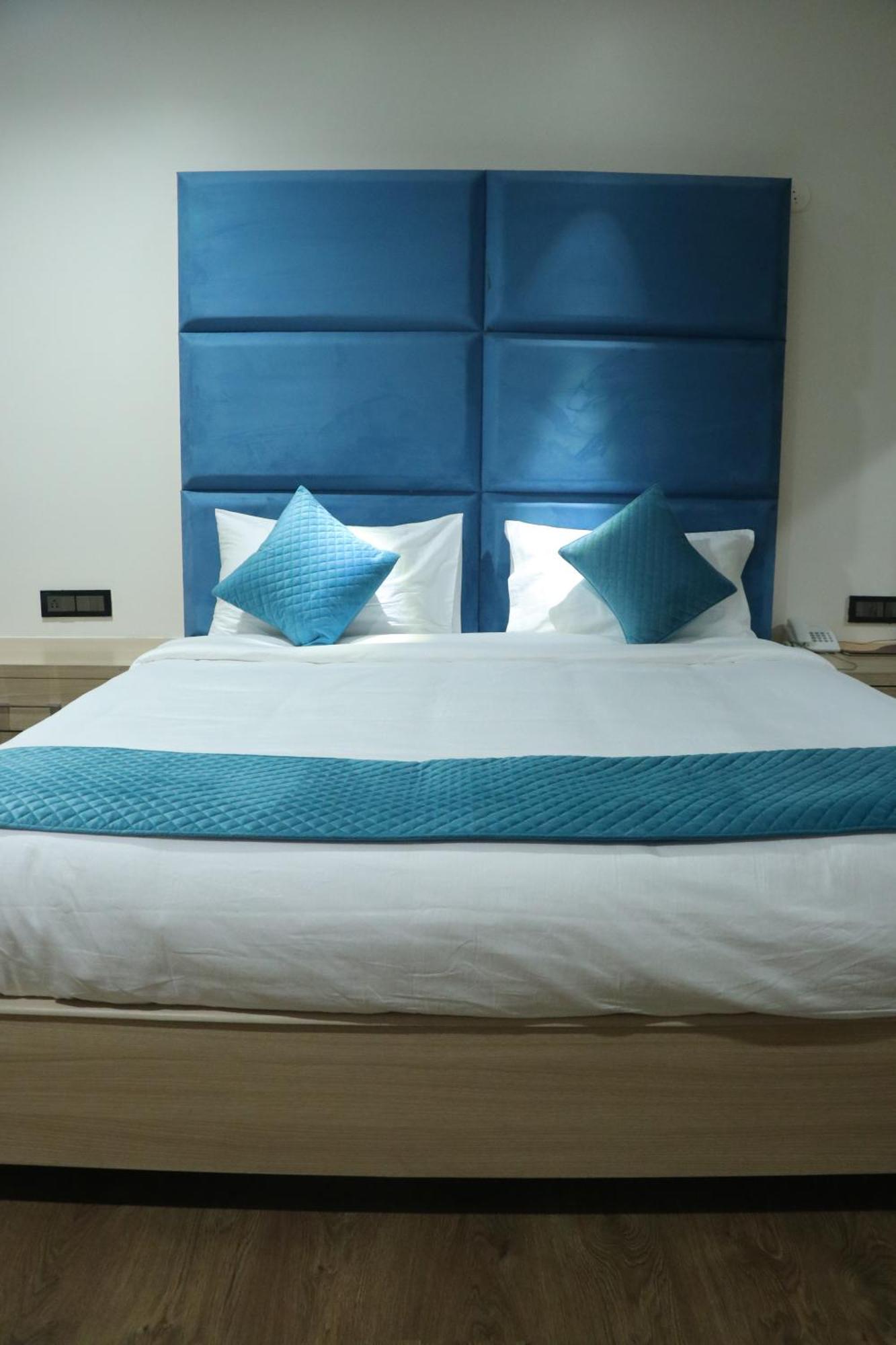 Pt Moolraj Residency Hotel Una  Bagian luar foto